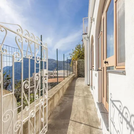 Estate4home - Casa Satriano *