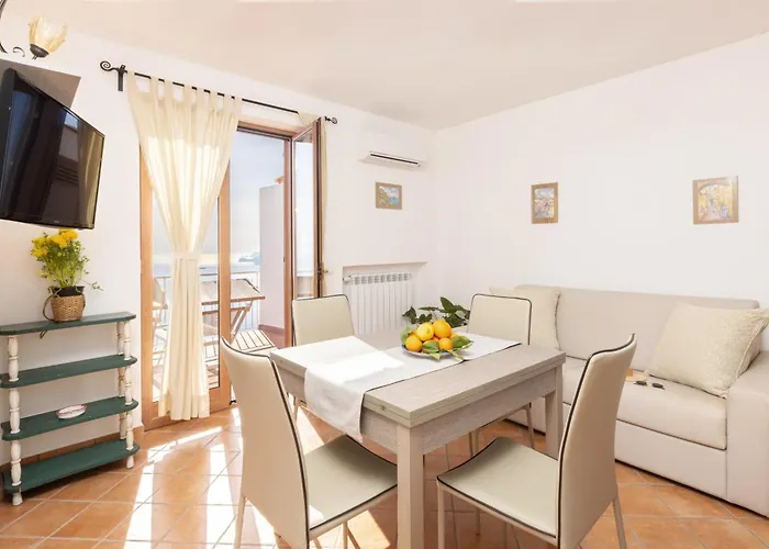 Estate4home - Casa Satriano