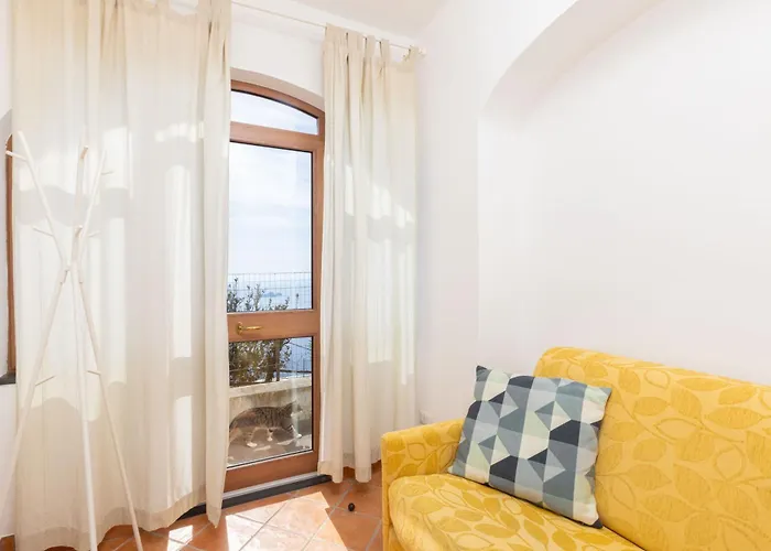 Estate4home - Casa Satriano Lägenhet *