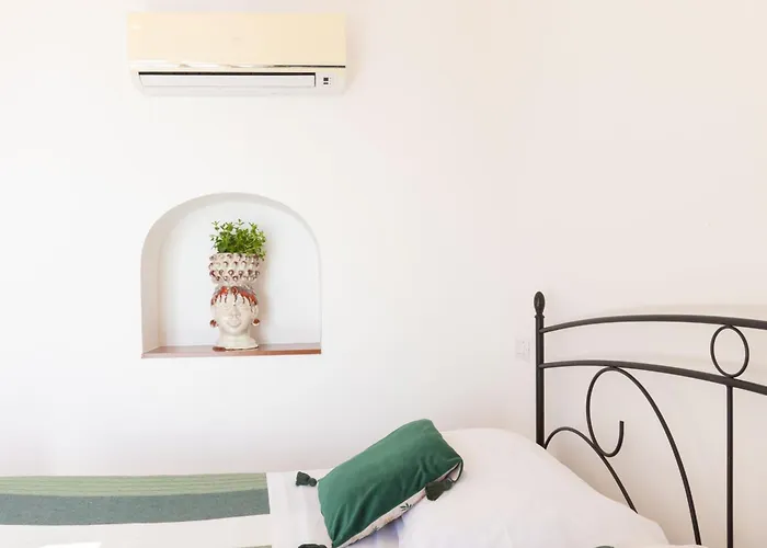 Estate4home - Casa Satriano Lägenhet