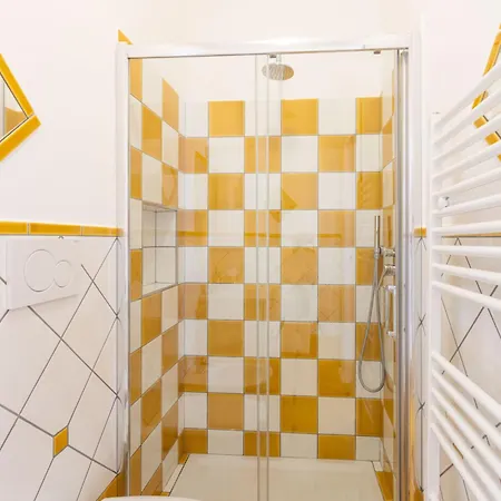 Estate4home - Casa Satriano 아파트