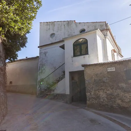 Estate4home - Casa Satriano 아파트